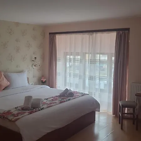 Casa Heidi Πανσιόν