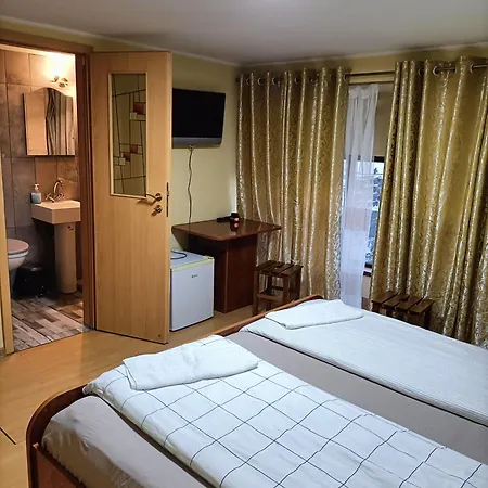 Casa Heidi ゲストハウス 3*