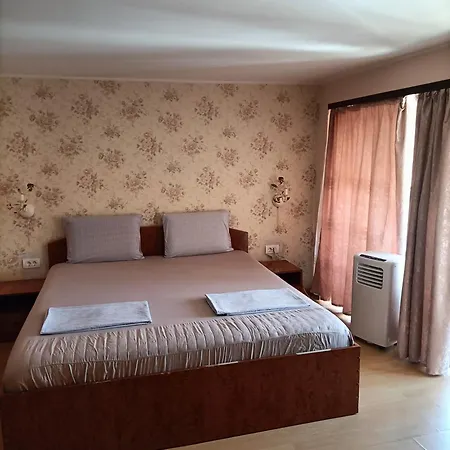 ゲストハウス Casa Heidi 3*